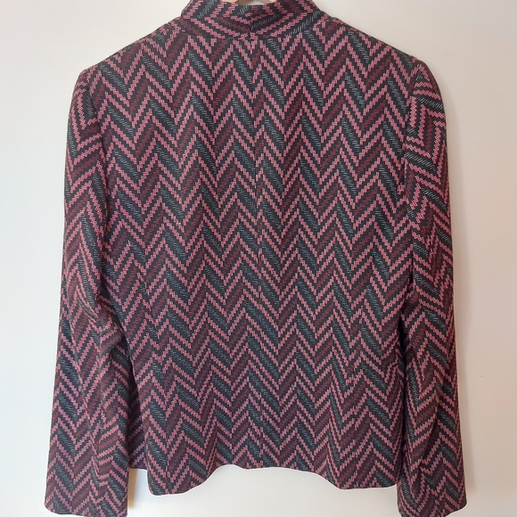 Soft, graphic print jacket - Picture 6 of 7